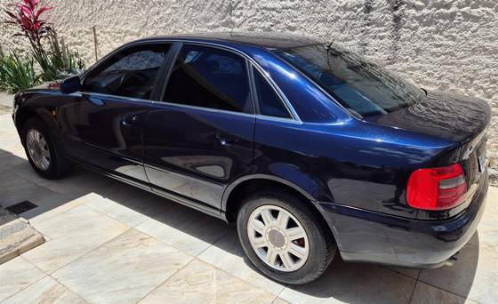 AUDI A4 2.4 QUATTRO V6 30V GASOLINA 4P TIPTRONIC